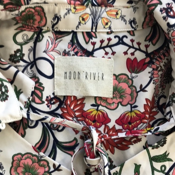 MOON RIVER ✨NWT Floral Dress - Picture 2 of 6